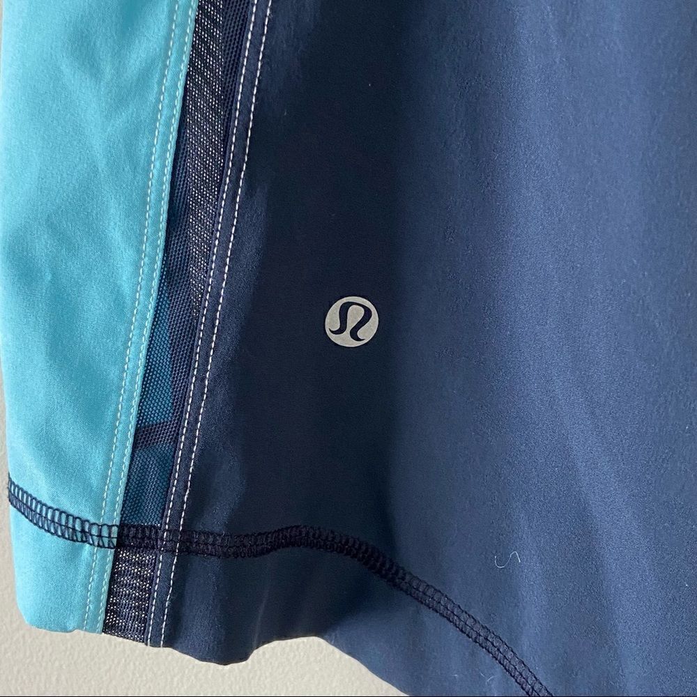 lululemon 9” Pace Breaker Short two toned blue lined - Picture 4 of 6